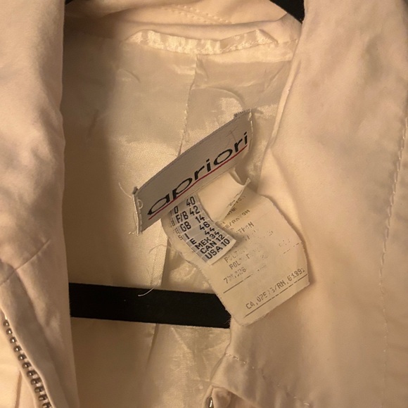 Women's White Jacket - Picture 5 of 5